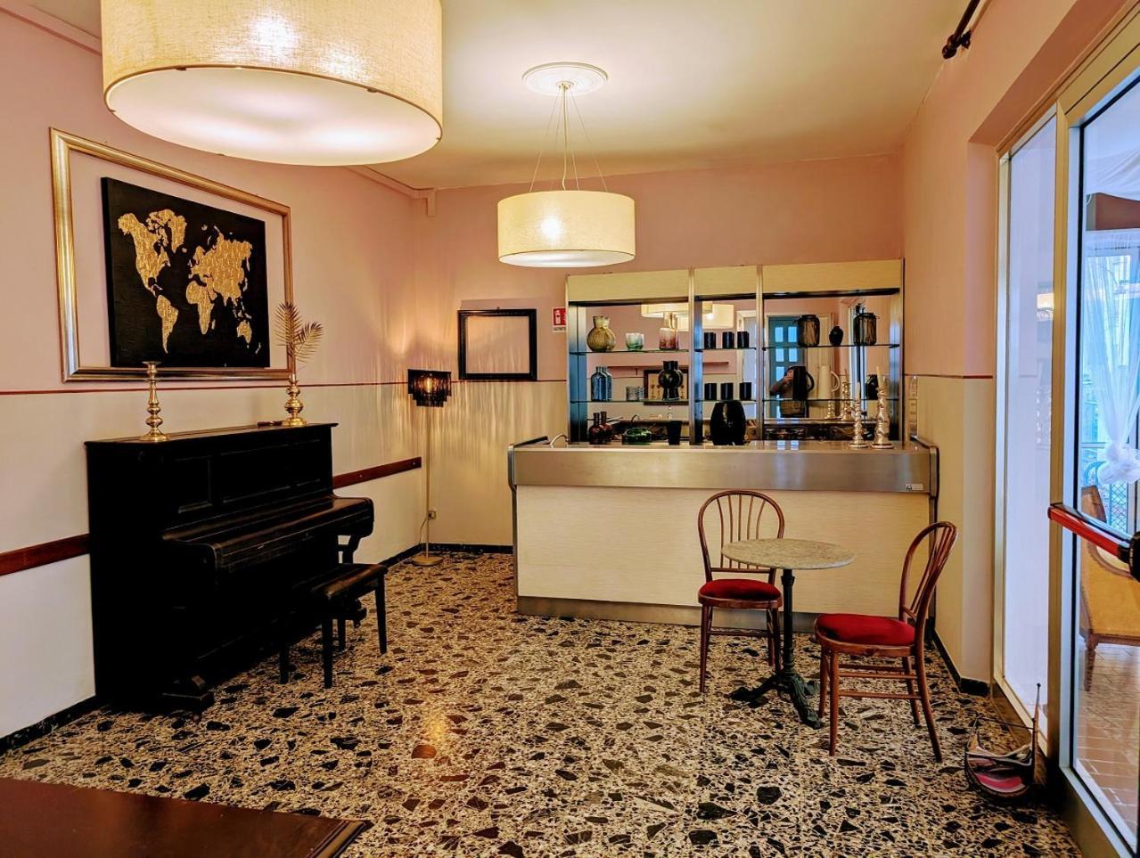 Villa Antonietta Rooms & Coffee Cesenatico Ngoại thất bức ảnh
