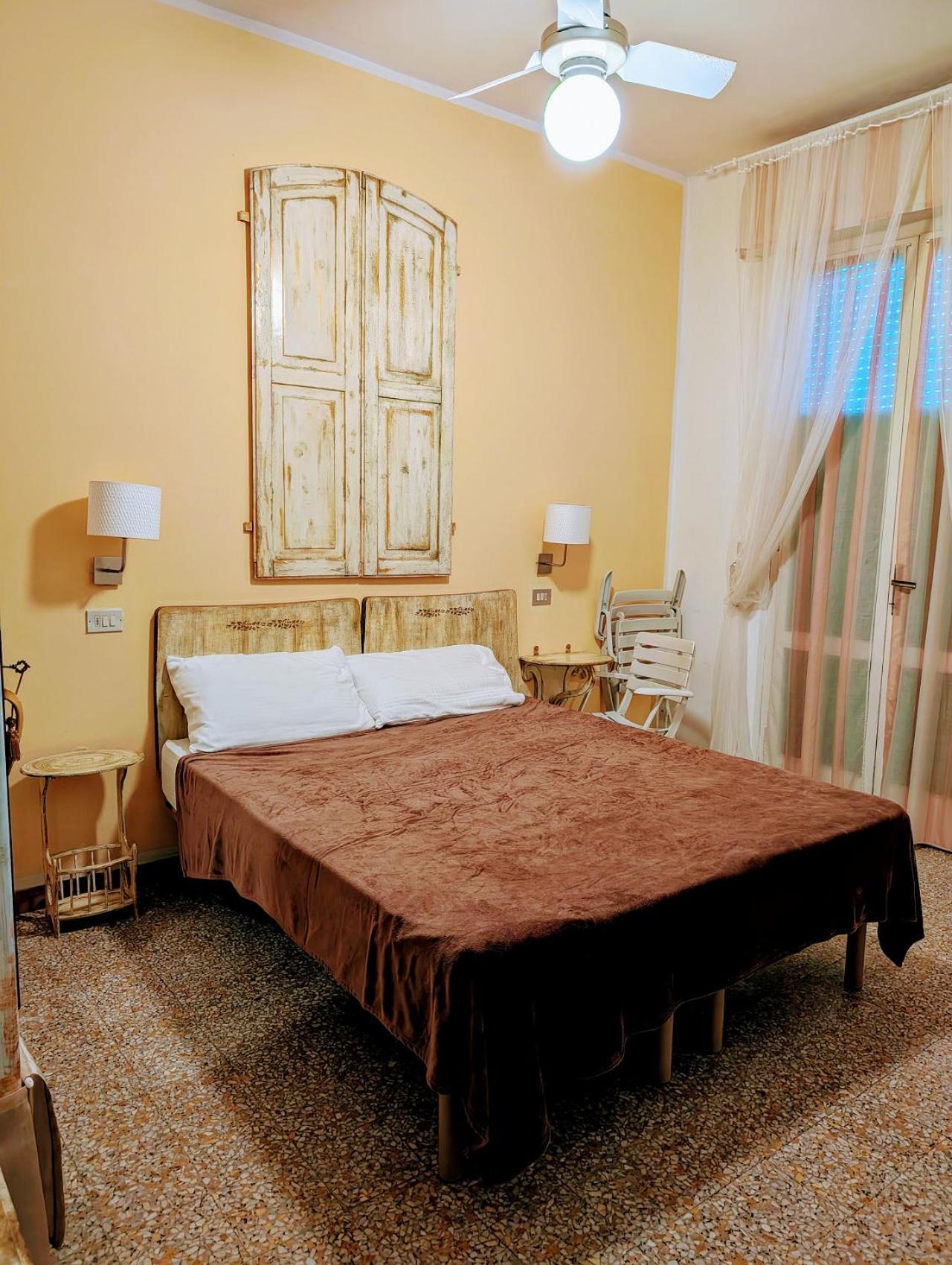 Villa Antonietta Rooms & Coffee Cesenatico Ngoại thất bức ảnh