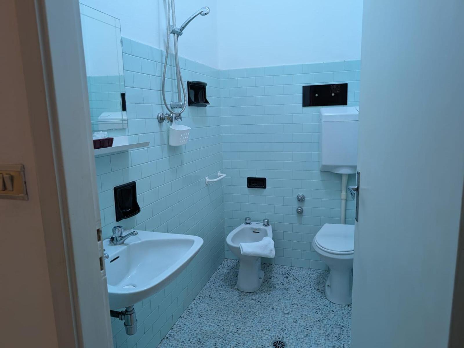 Villa Antonietta Rooms & Coffee Cesenatico Phòng bức ảnh